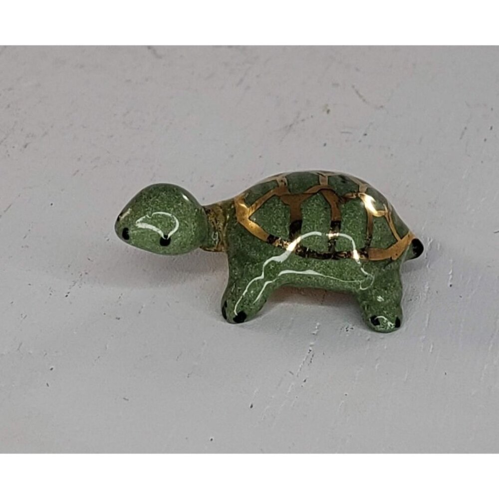 Hagen Renaker Baby Turtle Miniature Figurine Green Gold #162 *Repaired*
